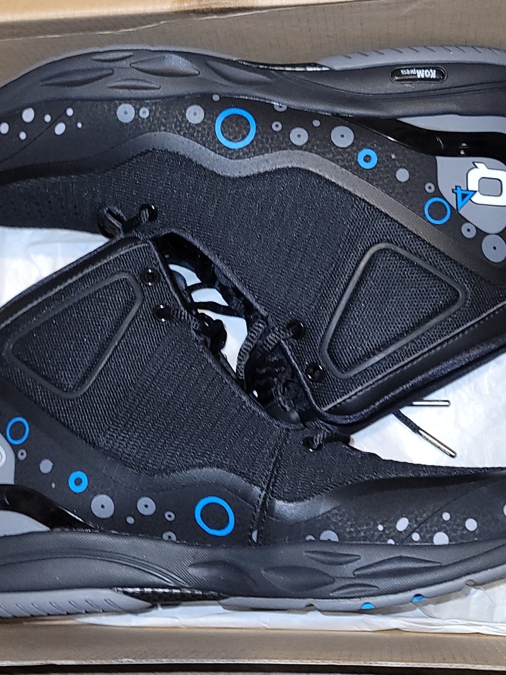 Black Q4 Sports 495 KOM size 9.5 New With Box